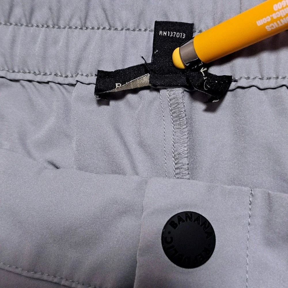 Banana Republic Men Performance Jogger Pants Light Grey Size 34 Tech Stretch New